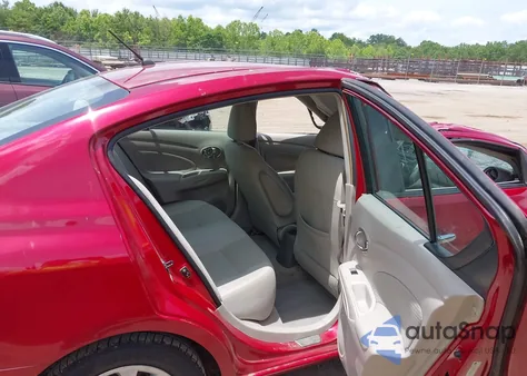 2014 Nissan Versa 1.6 Sv из США, поврежденный, VIN 3N1CN7AP7EL813173